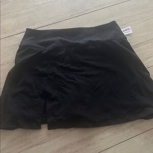 NWT Old Navy High Rise Power Chill Skort size M